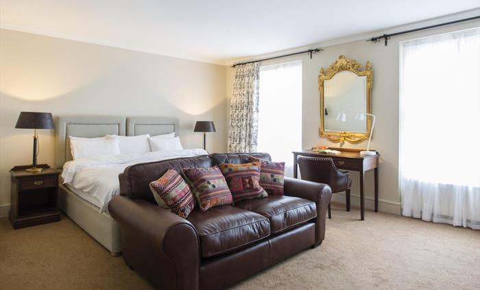 Deluxe Guestroom example